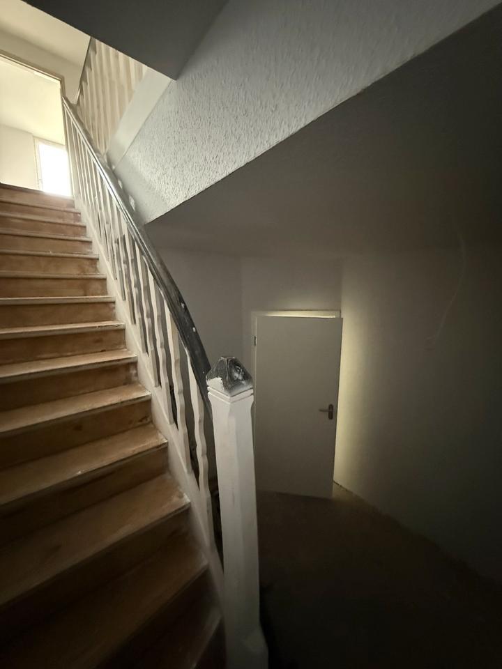 Kernsanierte 5 Zimmer Wohnung in Neerstedt