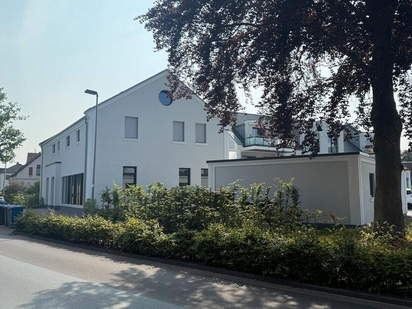Frei: Neubau Wohnung in Rastede nahe Oldenburg zu vermieten