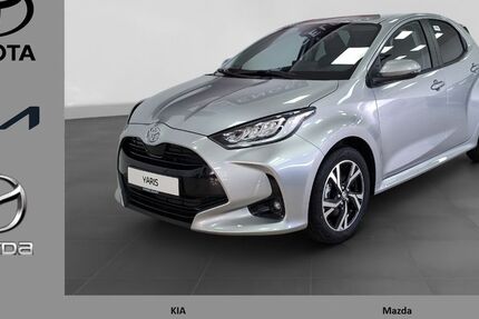 Toyota Yaris 2.500 km 24.490 &euro; Oldenburg 26125