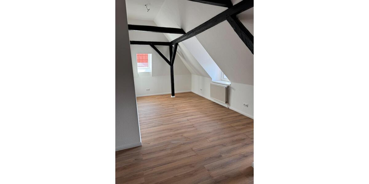 Dachgeschoßwohnung Oldenburg Ziegelhof - 3 Zimmer, 93 m&sup2;, 875&euro; | Angebot:26234885