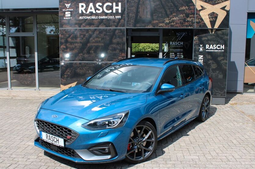 Ford Focus 77.485 km 24.750 € Cloppenburg 49661
