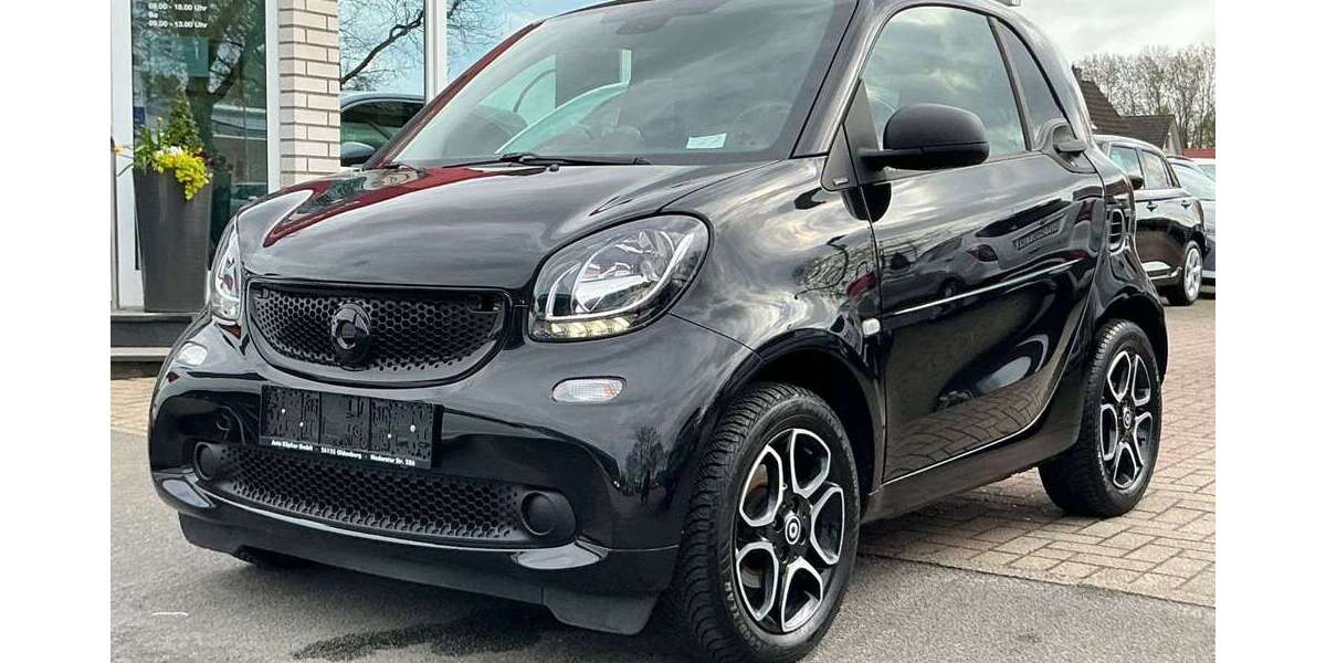 Smart forTwo 27.006 km 11.900 &euro; Oldenburg 26125