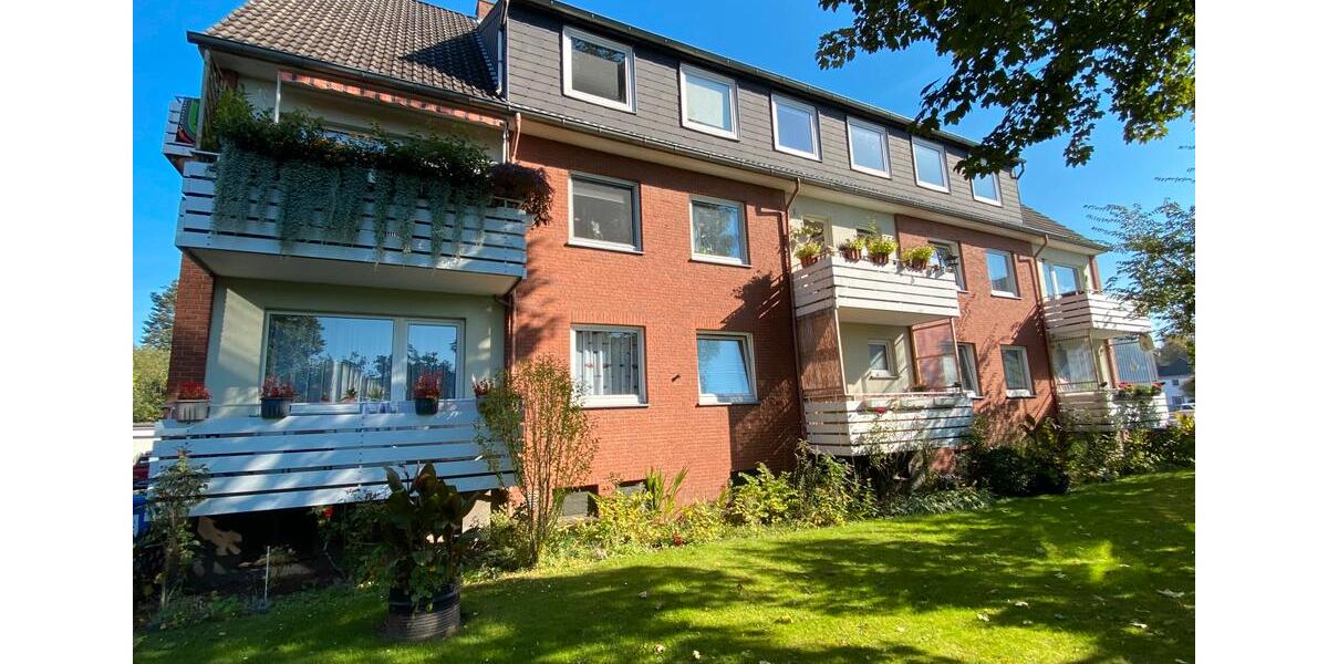 4-Zimmer-Whg mit Balkon, Einbauküche saniertes Bad zentrale Lage 4 zimmer