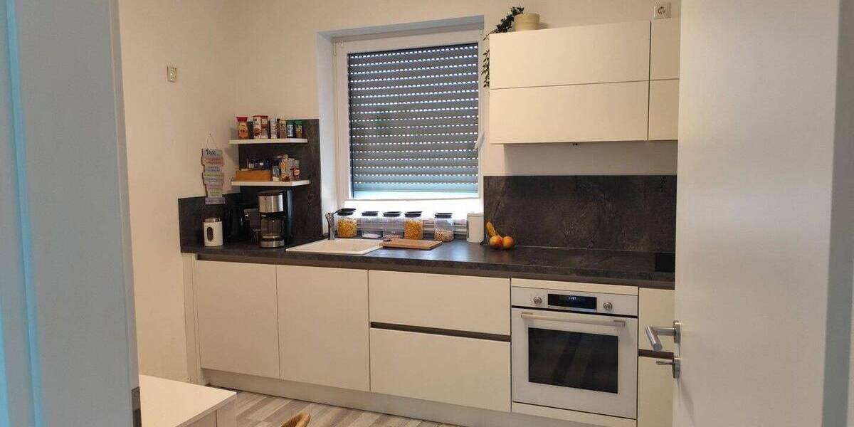 sehr gepflegte Doppelhaushälfte , 5 Jahre jung , von privat 4 zimmer