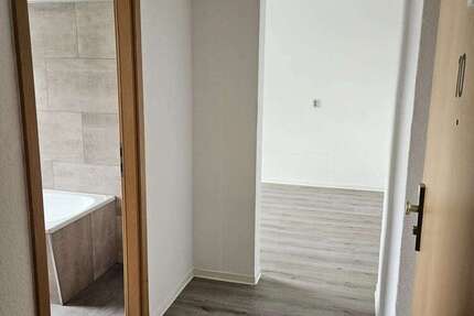 Wohnung zum Mieten in Magdeburg 370 € 49 m²