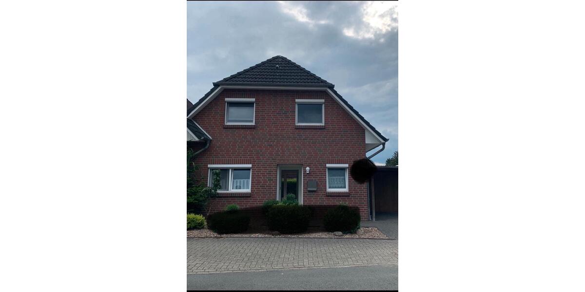 Doppelhaushälfte zur Miete ab 01.04.2026 – 98 m² in Berne-Campe 4 zimmer
