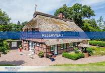 Haus zum Kaufen in Wiefelstede 779.000 € 330 m²