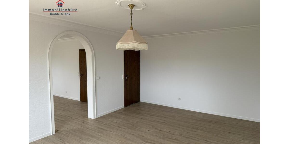 Doppelhaushälfte Friesoythe - 7 Zimmer, 233 m&sup2;, 1.500&euro; | Angebot:26247200