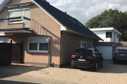 Charmantes Zweifamilienhaus in ruhiger Lage zu Verkaufen 7 zimmer