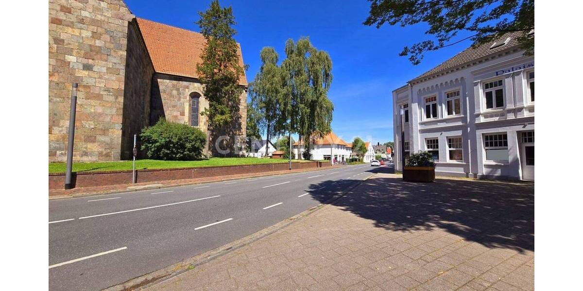 Gewerbeobjekt Varel - 6 Zimmer, 229.500&euro; | Angebot:25696195