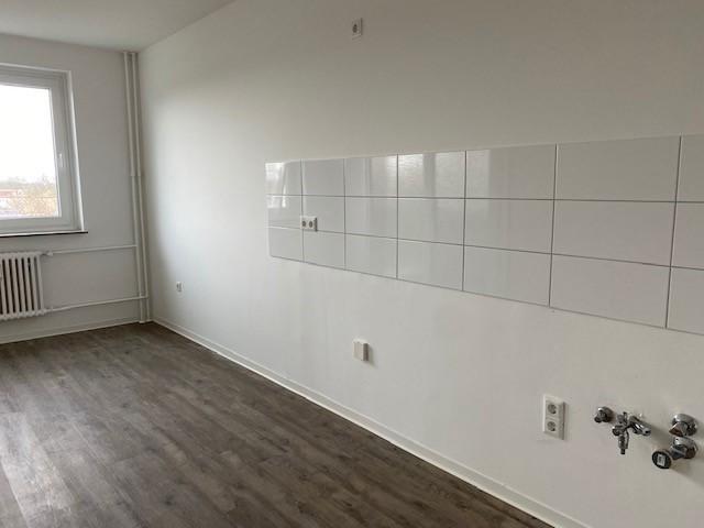 Helle 2-Zimmer-Wohnung mit Balkon zimmer