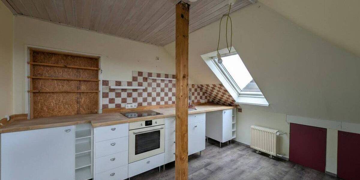 Mehrfamilienhaus, Wohnhaus Varel - 7 Zimmer, 212 m&sup2;, 339.000&euro; | Angebot:26070425