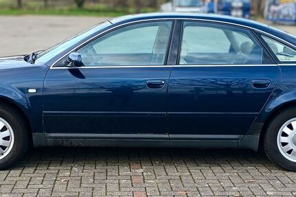 Audi A6 300.000 km 3.500 € Varel 26316