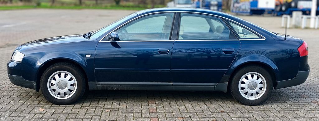 Audi A6 300.000 km 3.500 € Varel 26316