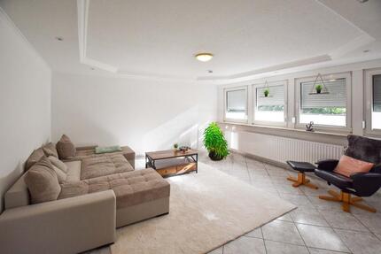 Wohnen auf dem Lande Top-gepflegte Dachgeschosswohnung mit Einbauküche in Neuvrees 3 zimmer