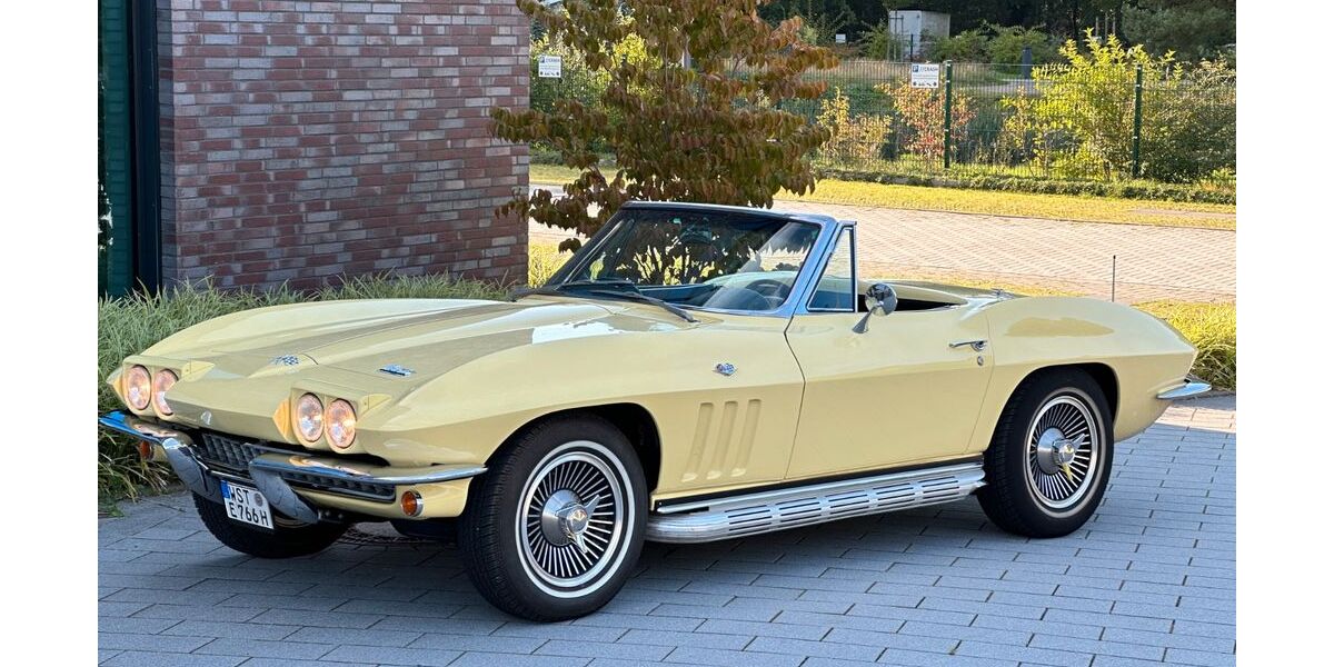 Corvette C2 45.975 km 74.900 &euro; Oldenburg 26123