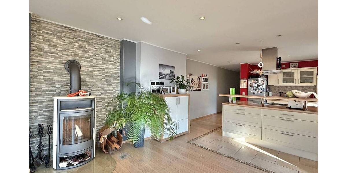 Mehrfamilienhaus, Wohnhaus Brake Kirchhammelwarden - 6 Zimmer, 237 m&sup2;, 385.000&euro; | Angebot:26055368