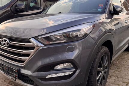 Hyundai TUCSON 80.000 km 16.990 &euro; Oldenburg 26125