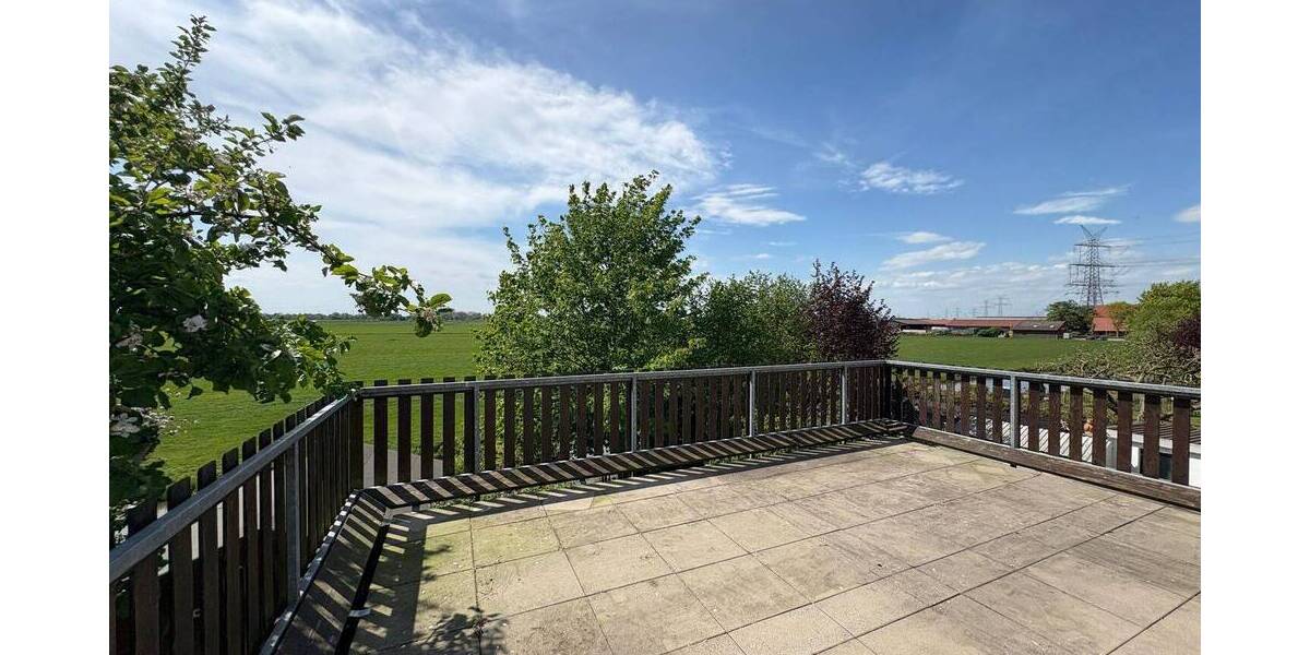 Mehrfamilienhaus, Wohnhaus Berne Ranzenbüttel - 7 Zimmer, 326 m&sup2;, 349.000&euro; | Angebot:25742327