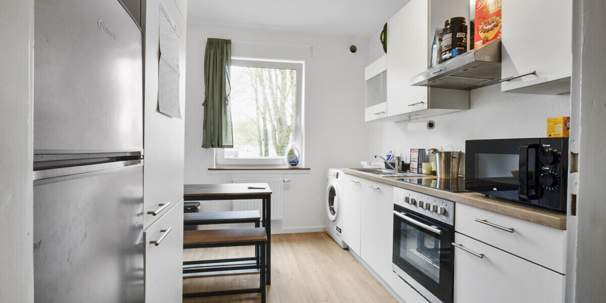 Delmenhorst-Mitte Vermietete 2 Zi.-Hochparterrewohnung mit Balkon - Erdgeschoßwohnung Delmenhorst Deichhorst | Angebot:26182531