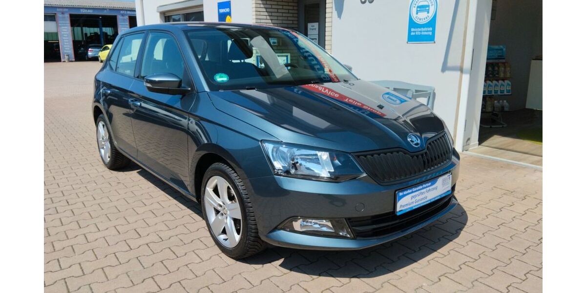 Skoda Fabia 130.610 km 7.999 &euro; Jade 26349