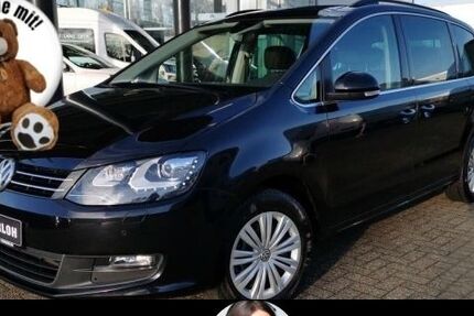 VW Sharan 105.367 km 23.900 &euro; Oldenburg 26125