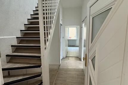 Miete: Doppelhaushälfte in Delmenhorst mit Terasse 4 zimmer