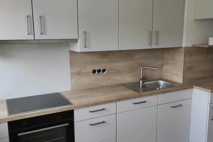 Schöne und geräumige Obergeschosswohnung zu vermieten 4 zimmer