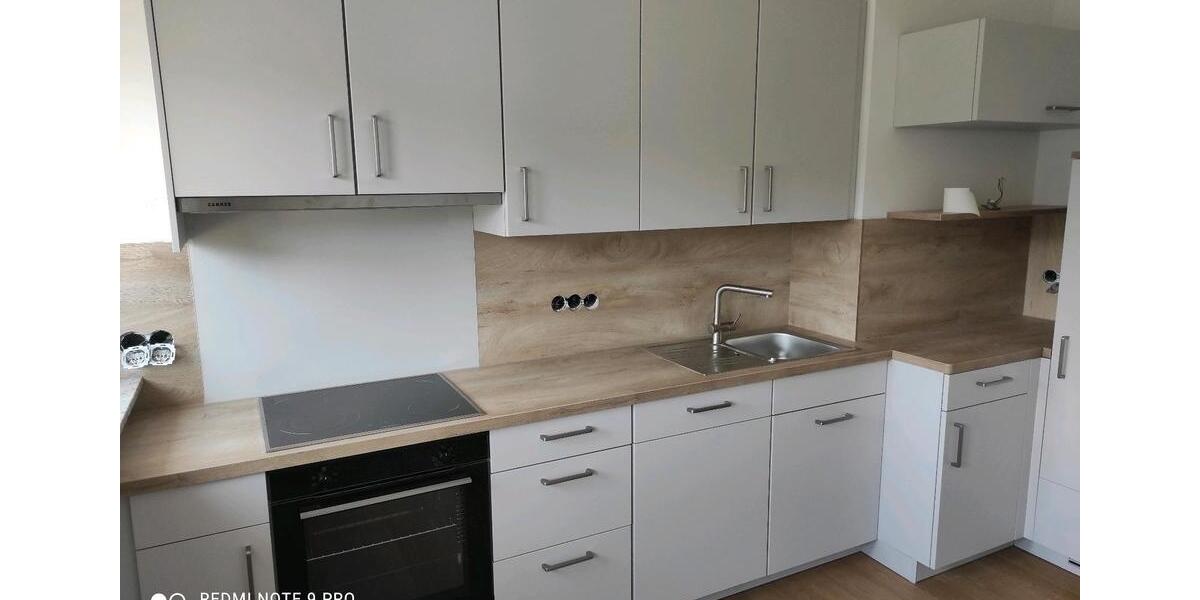 Schöne und geräumige Obergeschosswohnung zu vermieten 4 zimmer