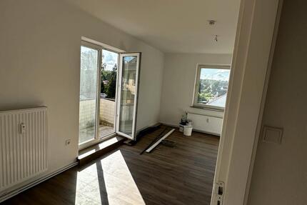 Bremen Lüssum 2,5 Zimmer Wohnung 62qm Komplett Renoviert