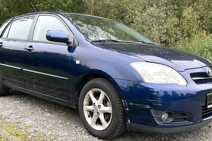 Toyota Corolla 101.000 km 3.490 € Bremen 28197