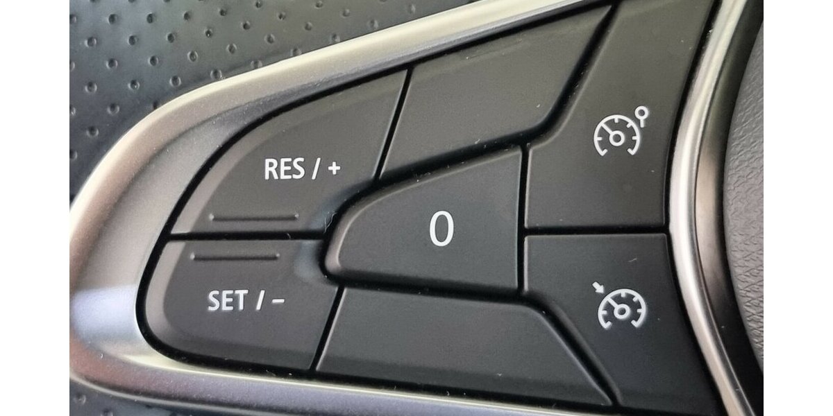 Renault Clio Evolution LED APP Keyless Tempomat Kamera 21.600 km 15.850 &euro; Garrel 49681
