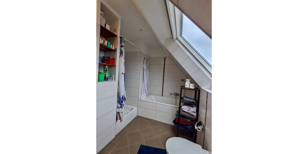 Attraktives 12-Familienhaus in begehrter UNI-LAGE ! Solides Investment mit Entwicklungspotenzial ! 3 zimmer