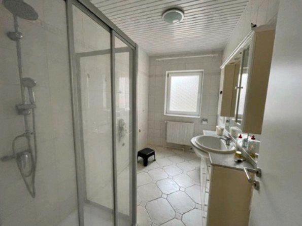 Einfamilienhaus Edewecht - 7 Zimmer, 150 m&sup2;, 379.000&euro; | Angebot:26958659