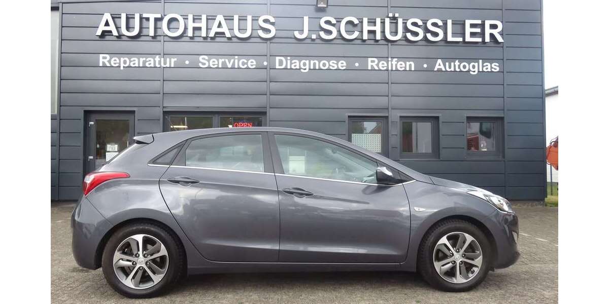 Hyundai i30 86.067 km 12.600 &euro; Delmenhorst 27753