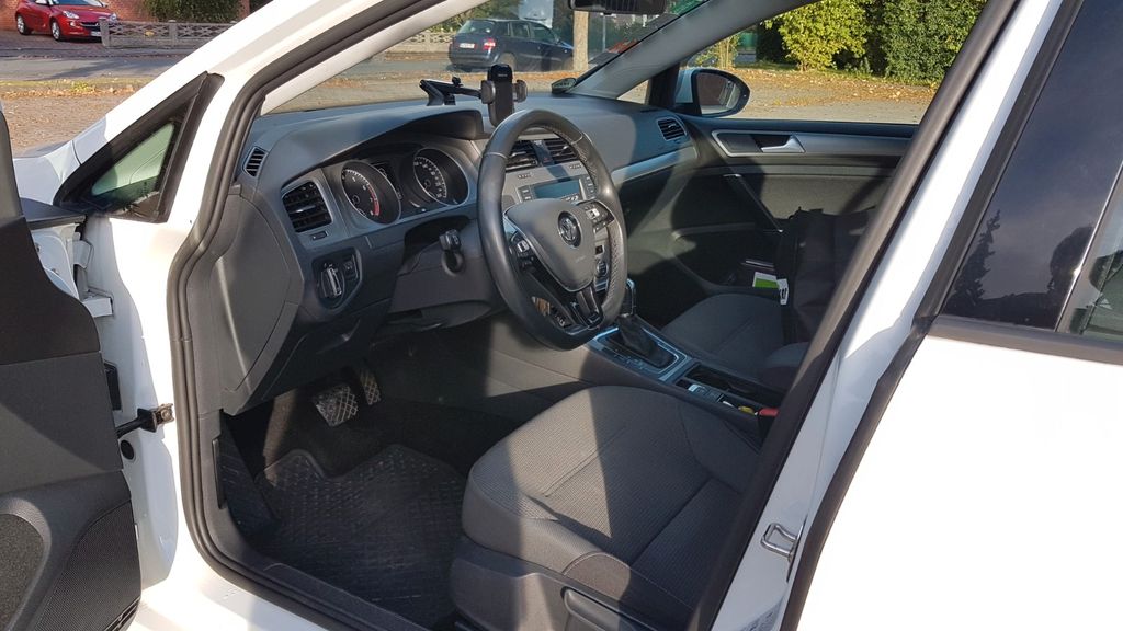 VW Golf 145.000 km 9.250 &euro; Westerstede 26655