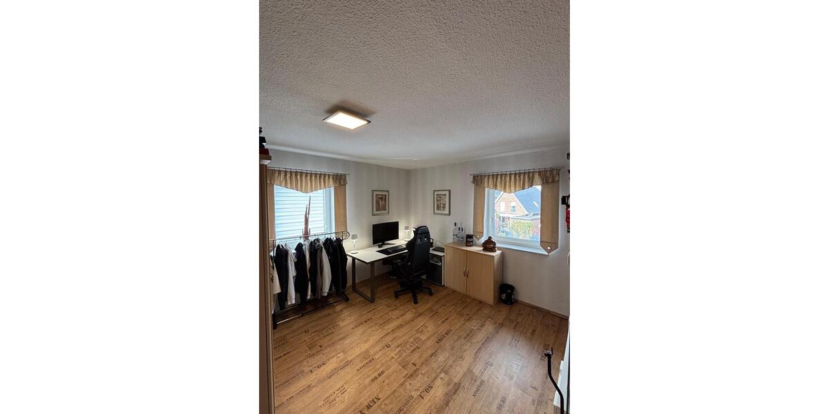 Einfamilienhaus Edewecht - 6 Zimmer, 160 m&sup2;, 565.000&euro; | Angebot:26507320