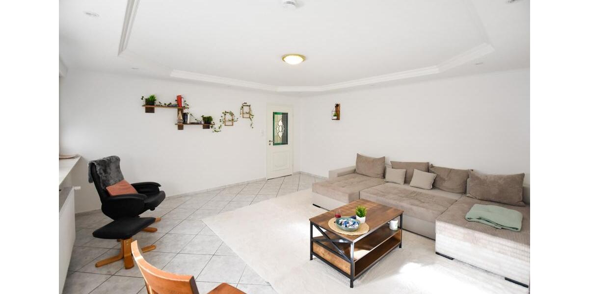 Dachgeschoßwohnung Friesoythe - 3 Zimmer, 130 m&sup2;, 790&euro; | Angebot:22616755