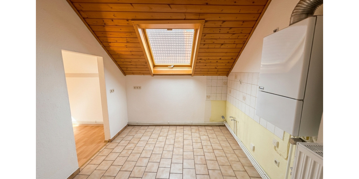 Dachgeschoßwohnung Brake (Unterweser) - 5 Zimmer, 77 m&sup2;, 750&euro; | Angebot:25654535