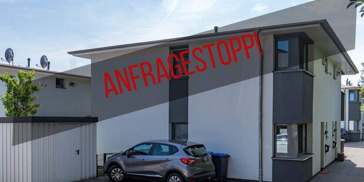 6665 - ANFRAGESTOPP! Neuwertige Doppelhaushälfte (Kfw-70) mit EBK in OldenburgOfenerdiek 3 zimmer