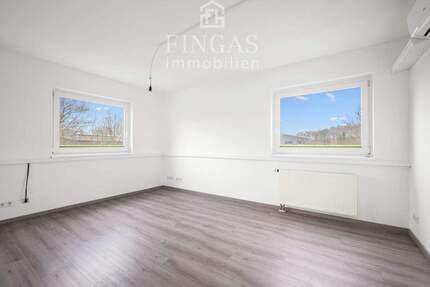 Gewerbeobjekt Schwanewede Brundorf - 6 Zimmer, 50 m&sup2;, 300&euro; | Angebot:25683490