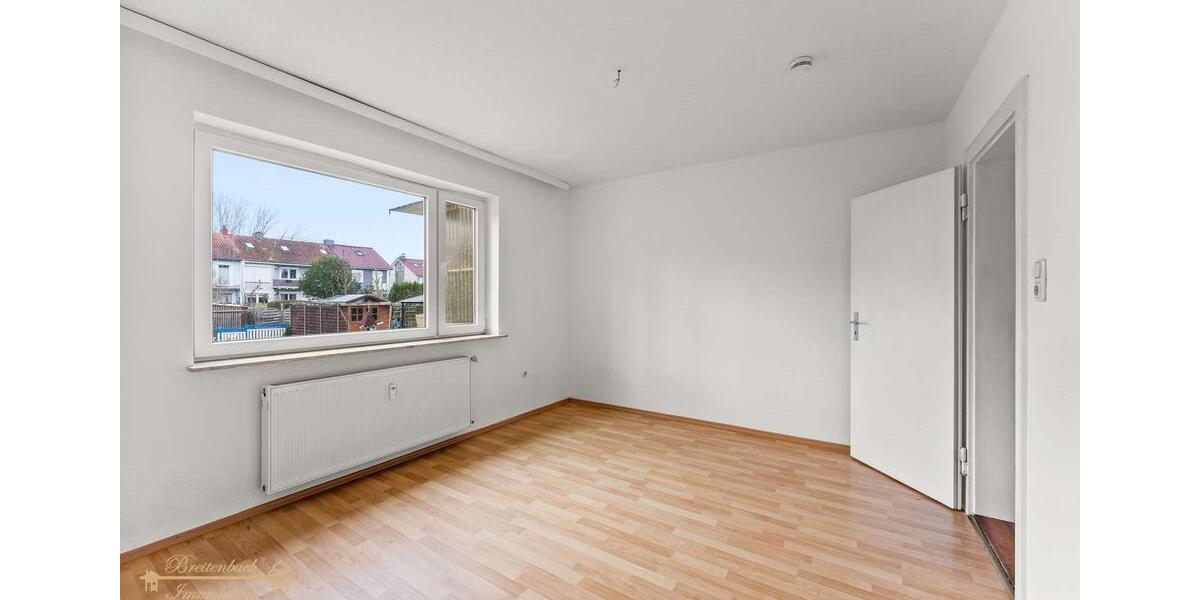 Reihenhaus Elsfleth - 6 Zimmer, 141 m&sup2;, 1.300&euro; | Angebot:25901050