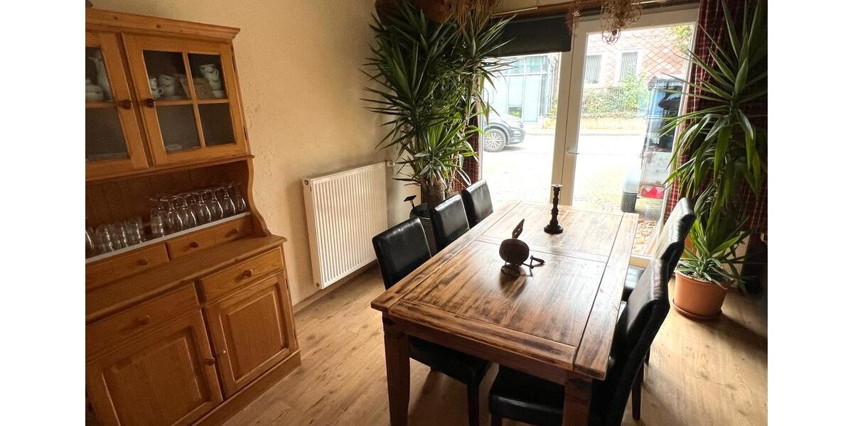 Mehrfamilienhaus, Wohnhaus Oldenburg Ziegelhof - 10 Zimmer, 202 m&sup2;, 189.500&euro; | Angebot:26037473