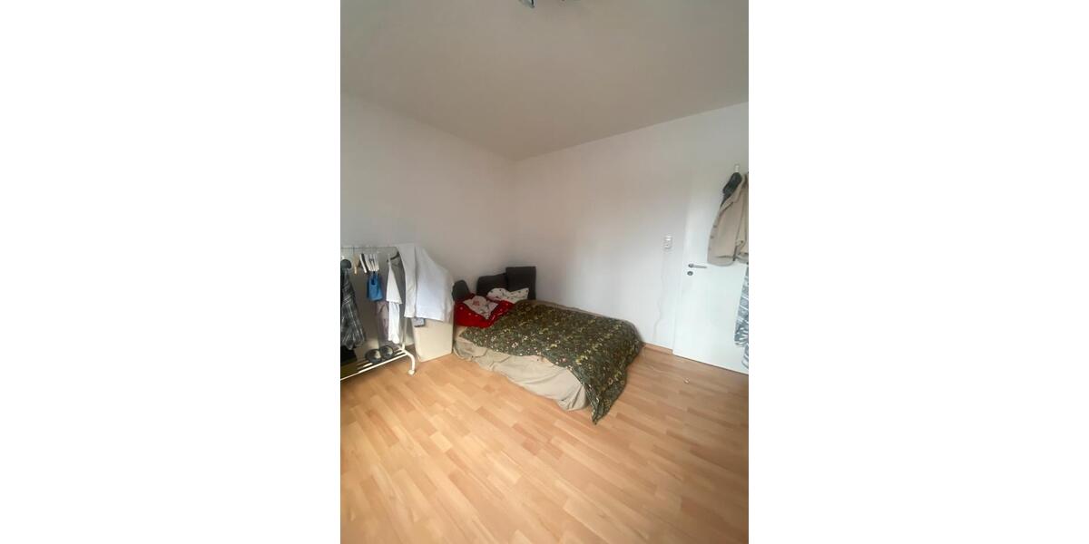 Etagenwohnung Oldenburg Bloherfelde - 4 Zimmer, 12 m&sup2;, 475&euro; | Angebot:24771109