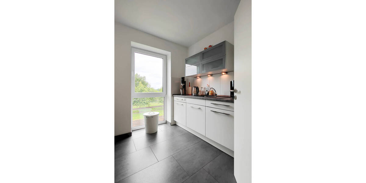 Gewerbeobjekt Bad Zwischenahn Aschhausen - 2 Zimmer, 105 m&sup2;, 1.100&euro; | Angebot:26930388