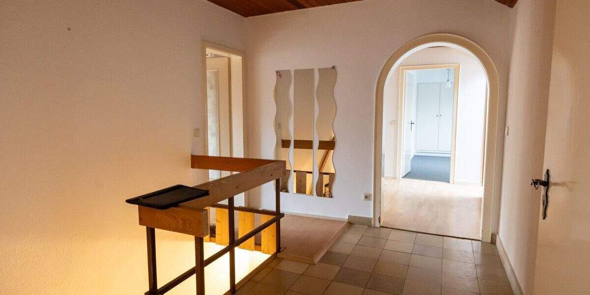 *** 3 WE - 1 WE frei - 2 vermietet - BELIEBTE LAGE in GUTER NACHBARSCHAFT *** 7 zimmer