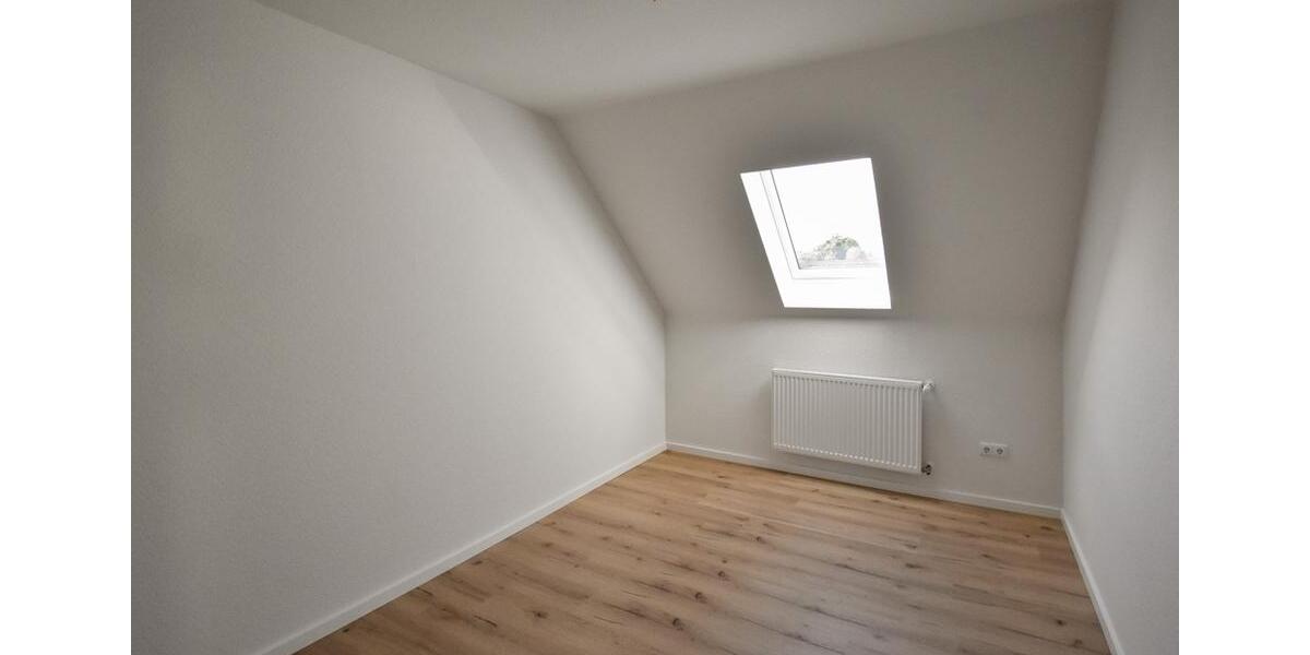 Großzügige Doppelhaushälfte mit Einbauküche und Garage in ruhiger Lage in der Stadt Friesoythe 6 zimmer