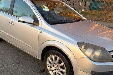 Opel Astra 132.410 km 2.900 &euro; ganderkesse 27777