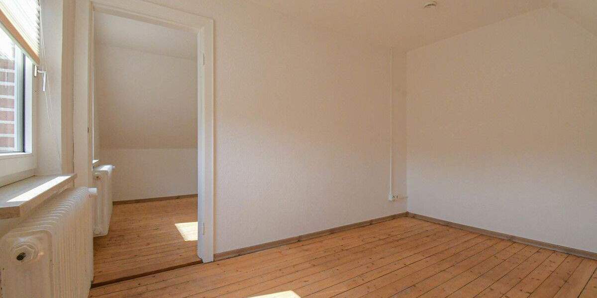 6622 - Ihr neues Zuhause: Gemütlichkeit trifft Natur - Einfamilienhaus in ruhiger Lage von Jeddeloh 4 zimmer