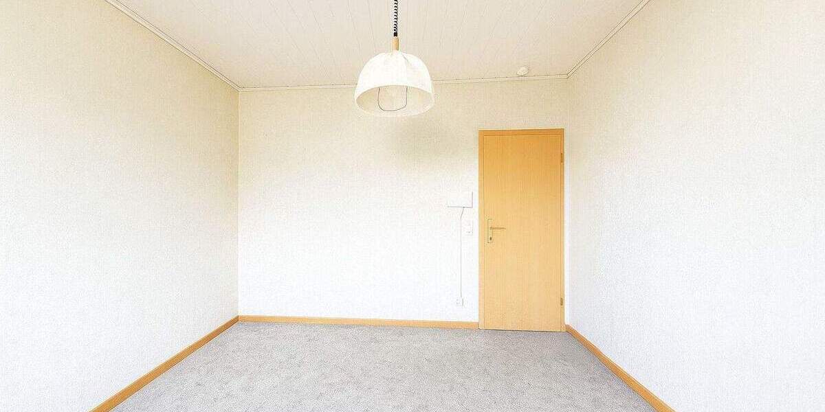 Großzügiges Ein- Zweifamilienhaus in Bookholzberg 8 zimmer